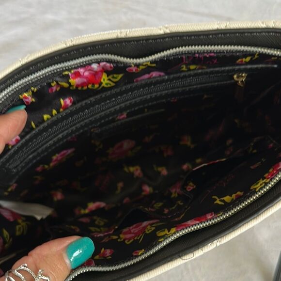 Betsey Johnson Cream Quilted Heart Clutch Cheetah Print - Picture 10 of 10